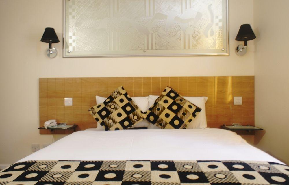 Westpoint 3* Londra